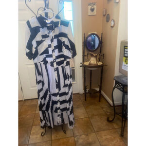 Women's HER Destiny Black & White Maxi Dress XL